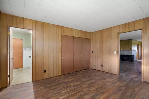 Bedroom - 116 Mcclintic Ave, Forsyth, MO 65653 photo 3 of 4