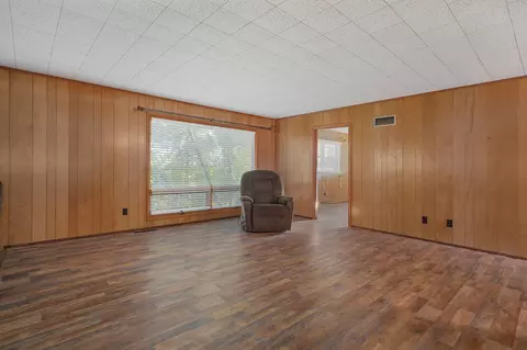 Living - 116 Mcclintic Ave, Forsyth, MO 65653 photo 5 of 6