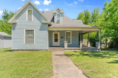 Exterior - 2042 N Boonville Ave, Springfield, MO 65803 photo 2 of 7