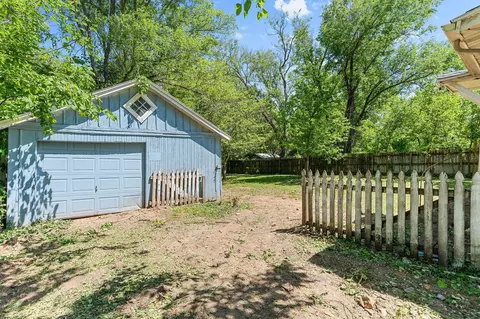 Exterior - 2042 N Boonville Ave, Springfield, MO 65803 photo 6 of 7
