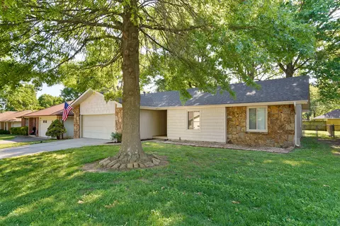 Exterior - 3267 S Benton Ave, Springfield, MO 65807 photo 3 of 14