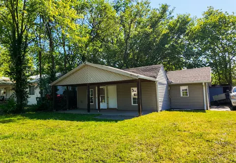1208 N Fulbright Ave, Springfield, MO 65802