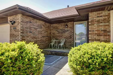 Exterior - 3587 W Shawnee Pl, Springfield, MO 65810 photo 3 of 6