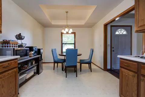 Dining - 3587 W Shawnee Pl, Springfield, MO 65810 photo 1 of 2