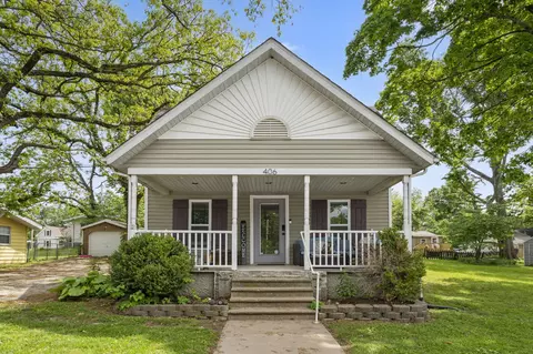 406 Elm St, Ozark, MO 65721