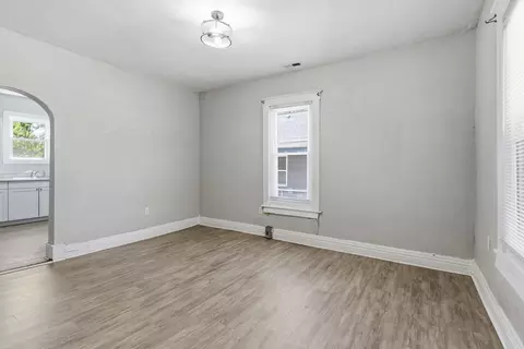 Living - 2604 W Calhoun St, Springfield, MO 65802 photo 4 of 4