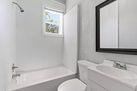Bath - 2604 W Calhoun St, Springfield, MO 65802 photo 1 of 1
