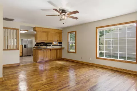 Living - 426 W Dunn St, Monett, MO 65708 photo 3 of 3