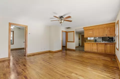 Living - 426 W Dunn St, Monett, MO 65708 photo 1 of 3