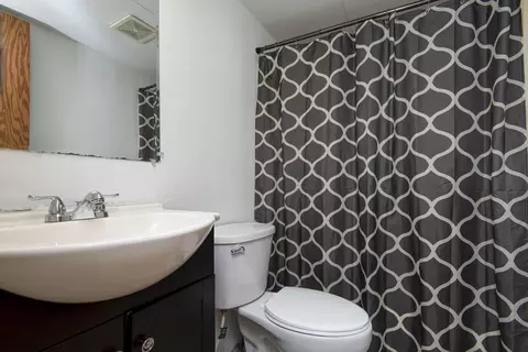 1105 S Golden Ave, Springfield, MO 65802 photo 16