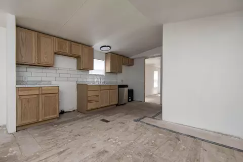 1105 S Golden Ave, Springfield, MO 65802 photo 9