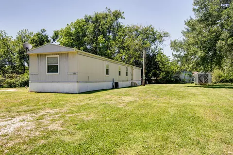 1105 S Golden Ave, Springfield, MO 65802 photo 2