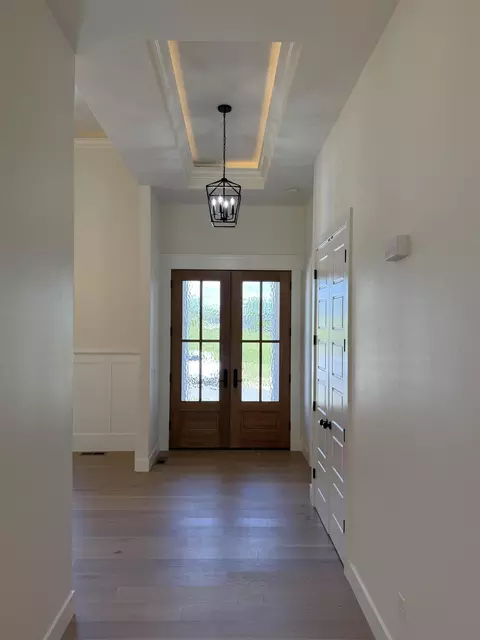 Entry Way - 6039 S Holland Ave, Springfield, MO 65810 photo 1 of 2
