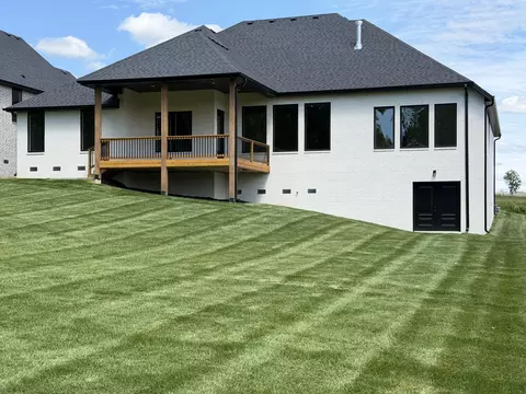 Exterior - 6039 S Holland Ave, Springfield, MO 65810 photo 5 of 5