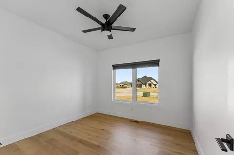 Bedroom - 4464 E Lancaster Way, Springfield, MO 65802 photo 4 of 5