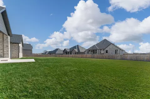 Exterior - 4464 E Lancaster Way, Springfield, MO 65802 photo 9 of 10