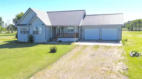 124 Plainview Dr, Seymour, MO 65746