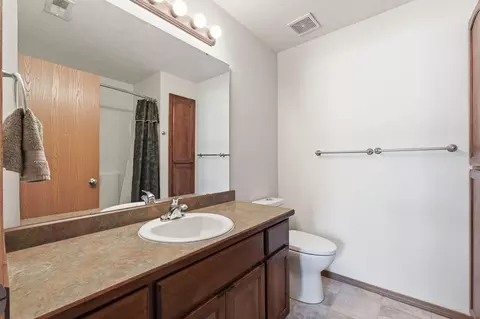 Bath - 4439 W Normal St, Springfield, MO 65802 photo 1 of 2