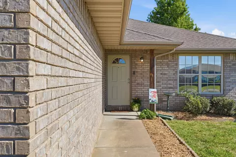 Exterior - 4439 W Normal St, Springfield, MO 65802 photo 3 of 8