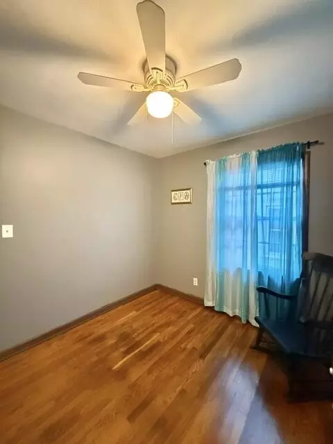 Bedroom - 1858 S Franklin Ave, Springfield, MO 65807 photo 4 of 5