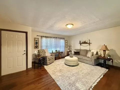 Living - 1858 S Franklin Ave, Springfield, MO 65807 photo 1 of 4