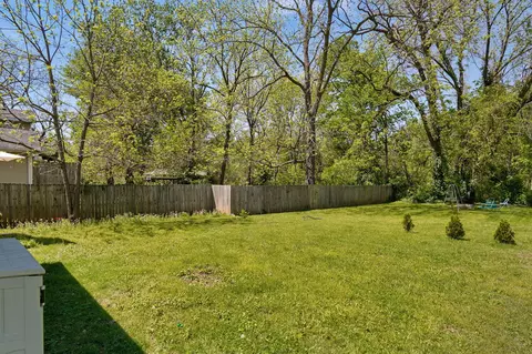 Exterior - 1029 E Seminole St, Springfield, MO 65807 photo 3 of 5
