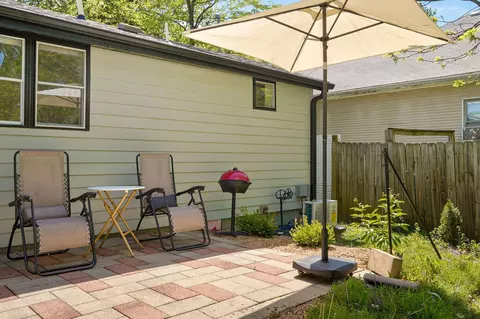 Exterior - 1029 E Seminole St, Springfield, MO 65807 photo 2 of 5