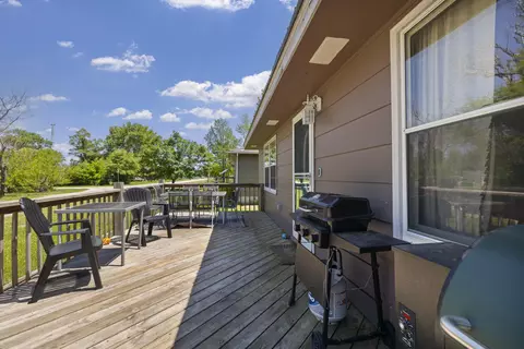 Exterior - 11582 Nevada St, Weaubleau, MO 65774 photo 2 of 5