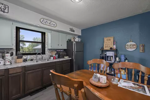 Kitchen - 11582 Nevada St, Weaubleau, MO 65774 photo 2 of 2