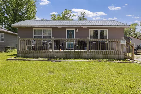 Exterior - 11582 Nevada St, Weaubleau, MO 65774 photo 1 of 5