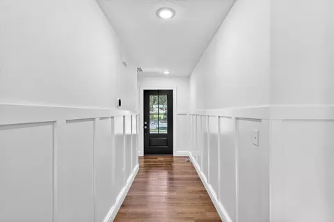 Entry Way - 4447 E Kenwood Dr, Springfield, MO 65802 photo 2 of 3
