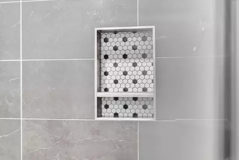 Bath - 4447 E Kenwood Dr, Springfield, MO 65802 photo 3 of 5