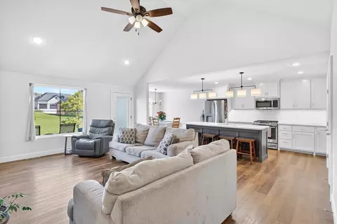 Other - 4447 E Kenwood Dr, Springfield, MO 65802 photo 1 of 8