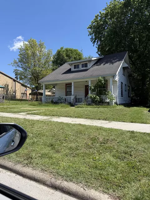 2020 N Ramsey Ave, Springfield, MO 65803