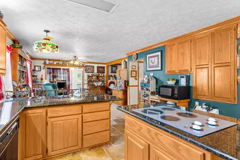 Kitchen - 23564 Fr 2238, Shell Knob, MO 65747 photo 5 of 5