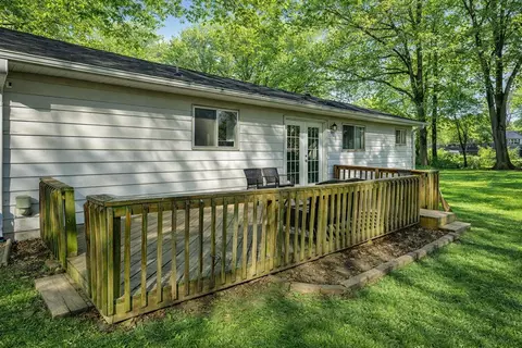 Exterior - 1146 S John Ave, Springfield, MO 65804 photo 4 of 9