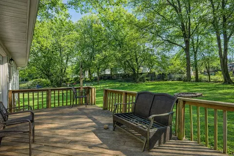 Exterior - 1146 S John Ave, Springfield, MO 65804 photo 7 of 9