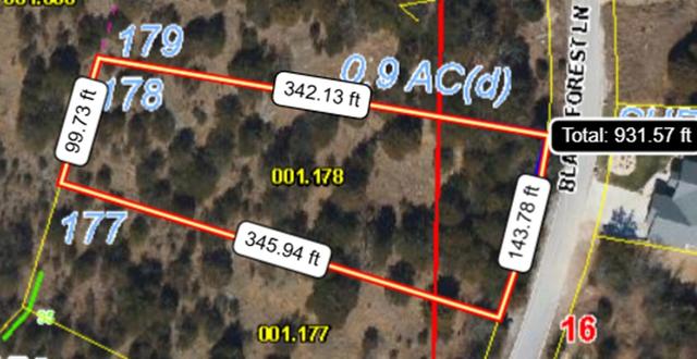 178 Black Forest Ln, Reeds Spring, MO 65737