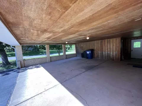 Exterior - 275 S 3rd St, Mammoth Spring, AR 72554 photo 15 of 18