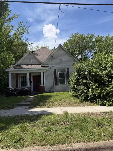 2325 N Ramsey Ave, Springfield, MO 65803