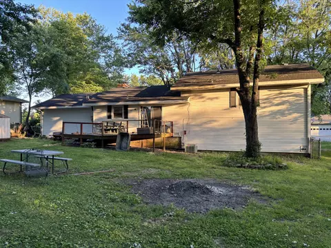 Exterior - 1011 W Crestview Ln, Republic, MO 65738 photo 2 of 2