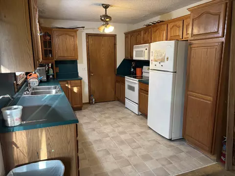 Kitchen - 1011 W Crestview Ln, Republic, MO 65738 photo 1 of 2
