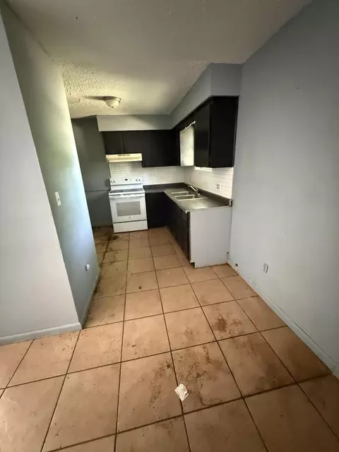 1629 N Sherman Ave, Springfield, MO 65803 photo 5