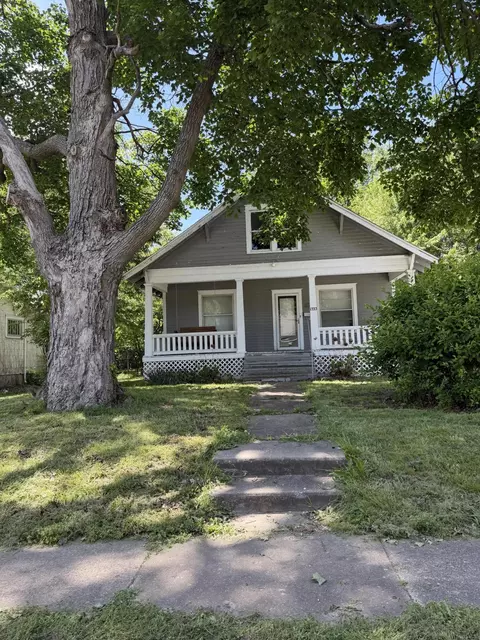 1333 N Concord Ave, Springfield, MO 65802