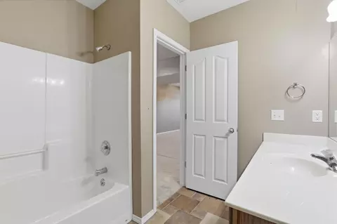 Bath - 111 Miller Way, Monett, MO 65708 photo 7 of 7