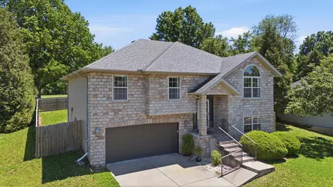 Exterior - 111 Miller Way, Monett, MO 65708 photo 2 of 8