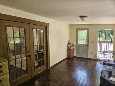Entry Way - 18305 E State Highway 14, Ava, MO 65608 photo 1 of 2