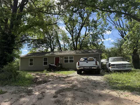 1157 S Hillcrest Ave, Springfield, MO 65802