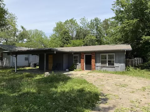 2629 W Phelps St, Springfield, MO 65802