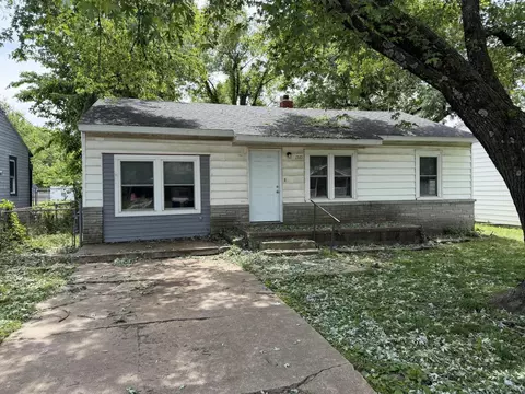 1510 W Lynn St, Springfield, MO 65802